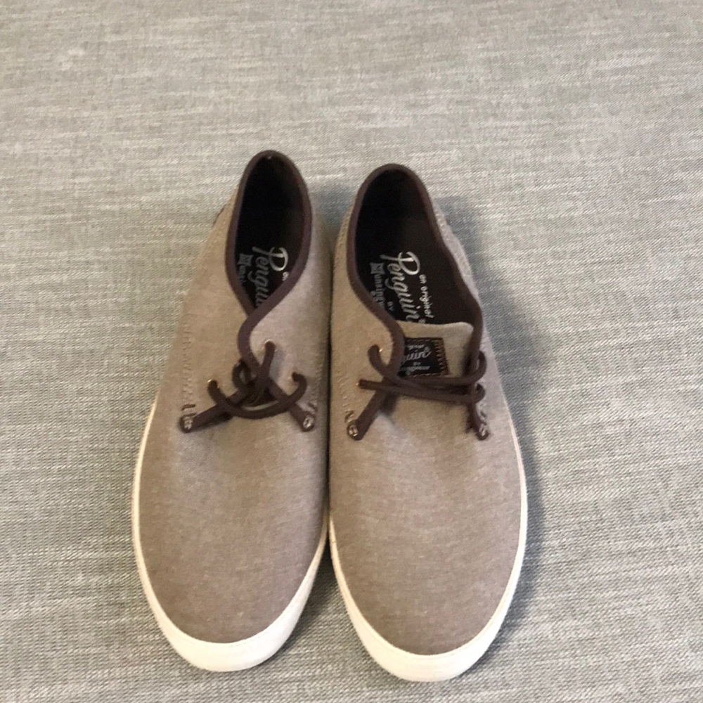 Penguin Men’s Linen canvas style shoes -NWOT